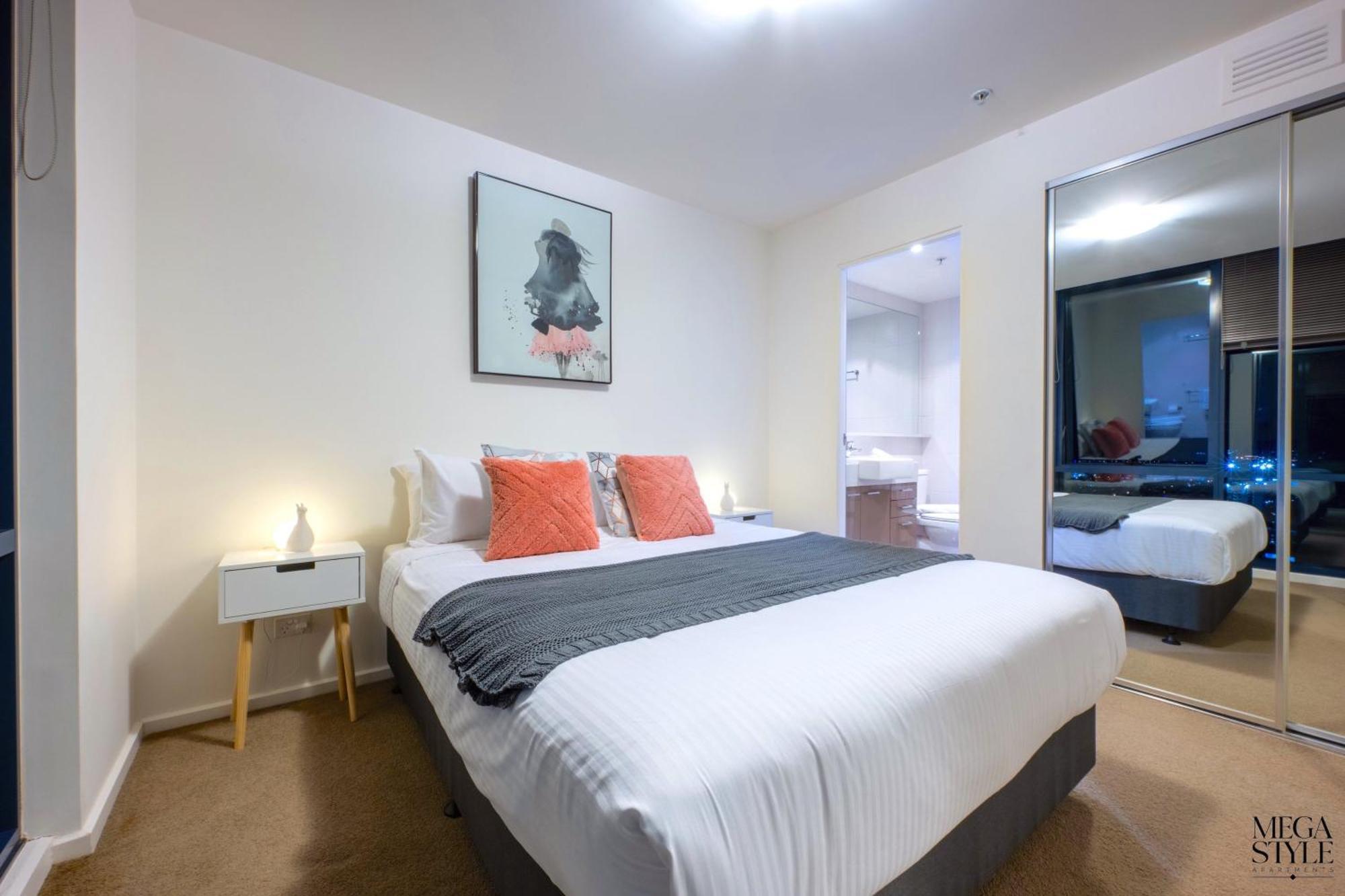 Mega Style Apartments Mainpoint Мельбурн Номер фото
